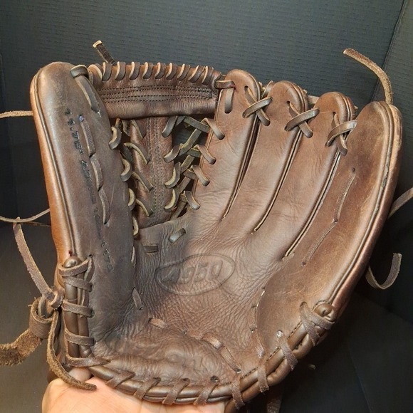 Wilson A950 Baseball Glove 11.75" RHT Dark Brown AO9RB18DB 1175 Fits On LH - Picture 5 of 7